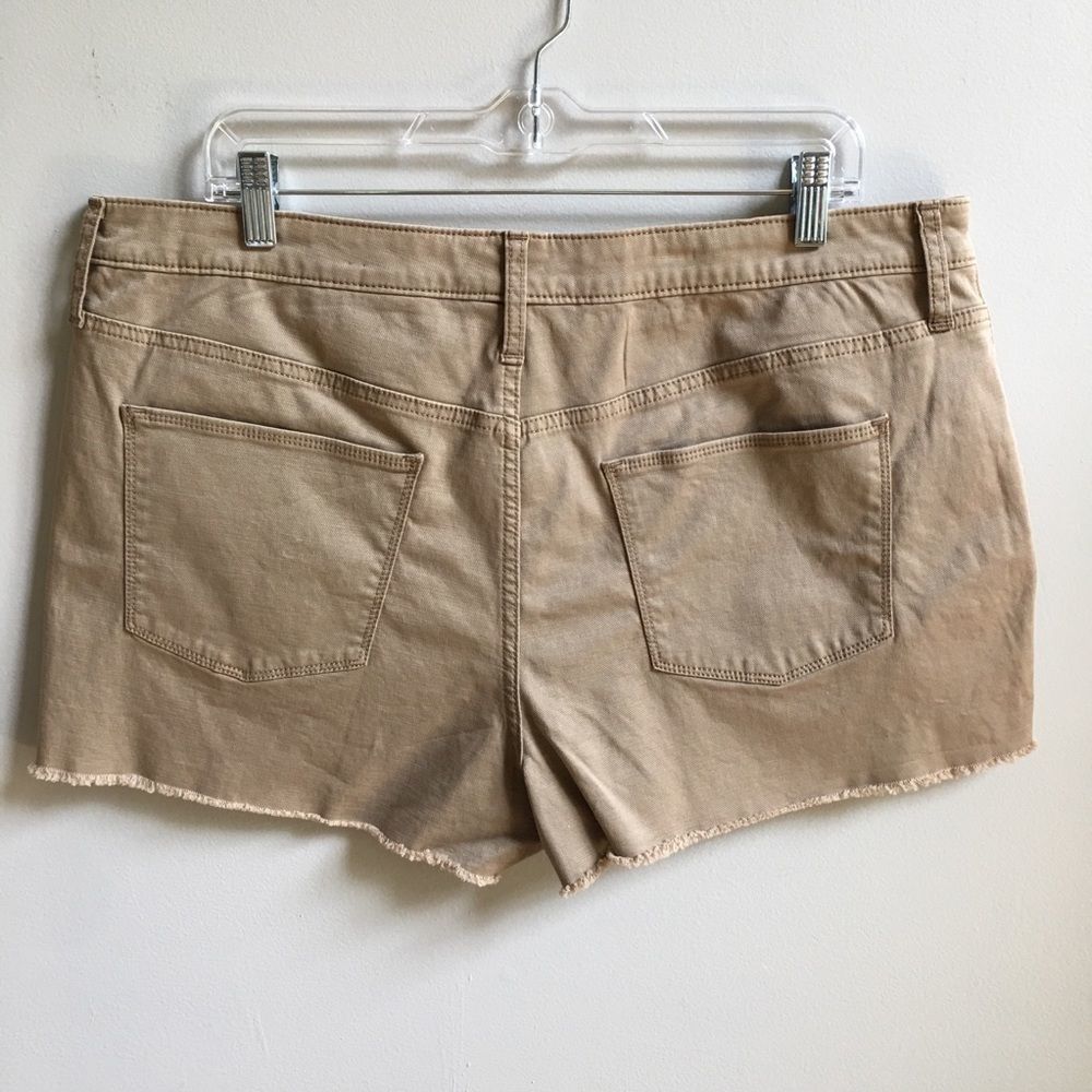 Universal Thread High-Rise Shortie Jean Shorts - Picture 5 of 7